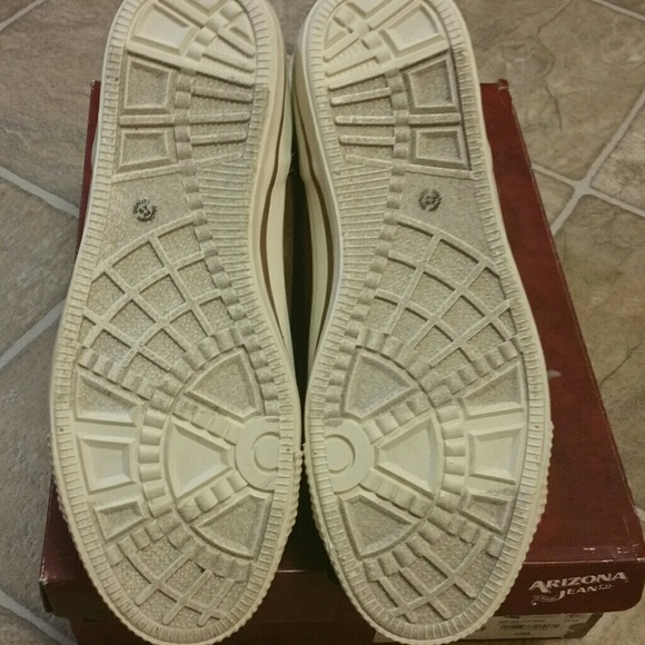 Brand New Arizona Boots - UNWORN - Picture 2 of 3